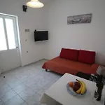 Tony's דירה אגיוס גיורגיוס
